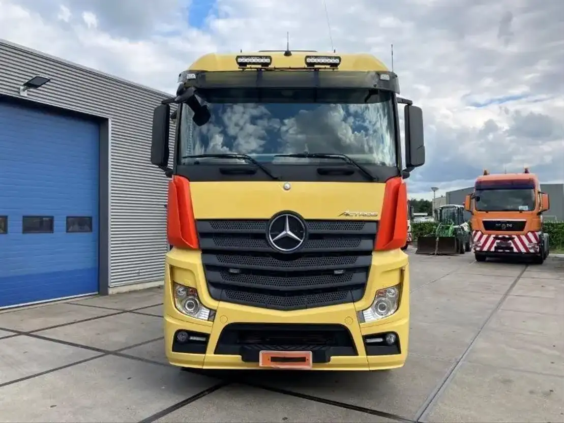 Mercedes-Benz Actros 3351 6x4