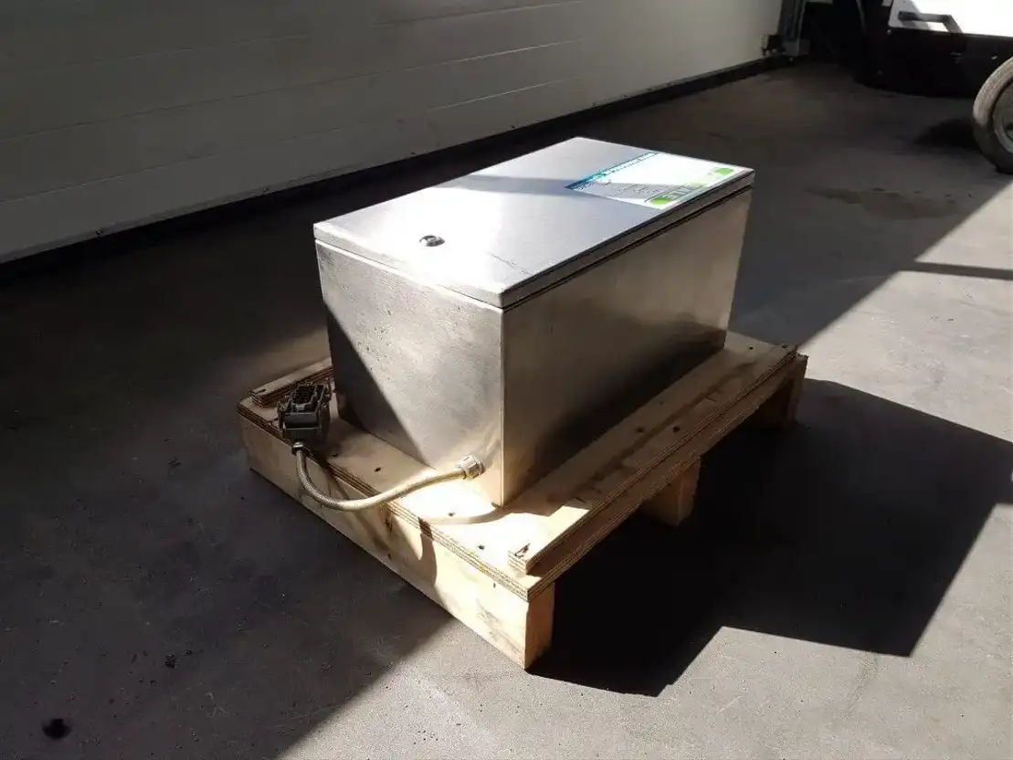 Breaker 800 Ampere in RVS kast as New