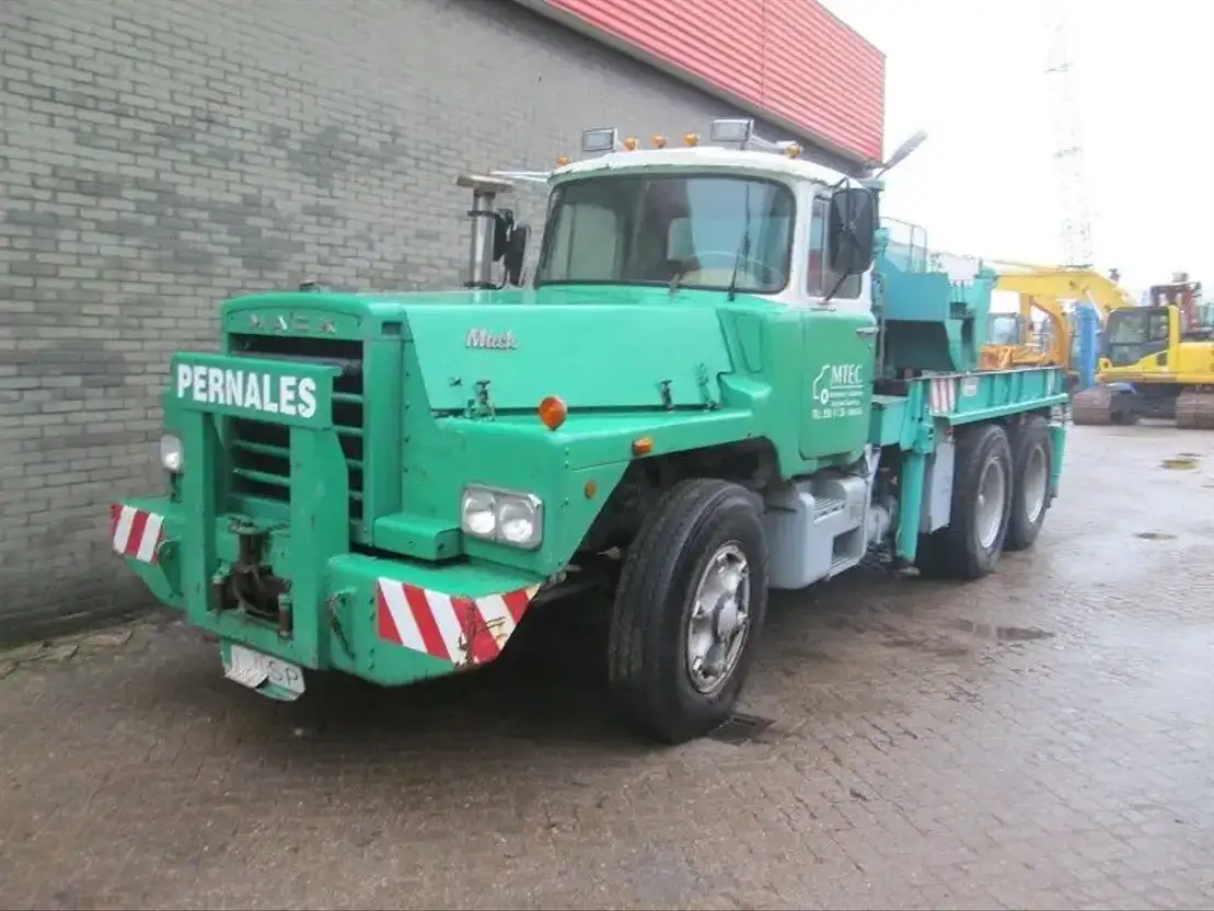 MACK DM807