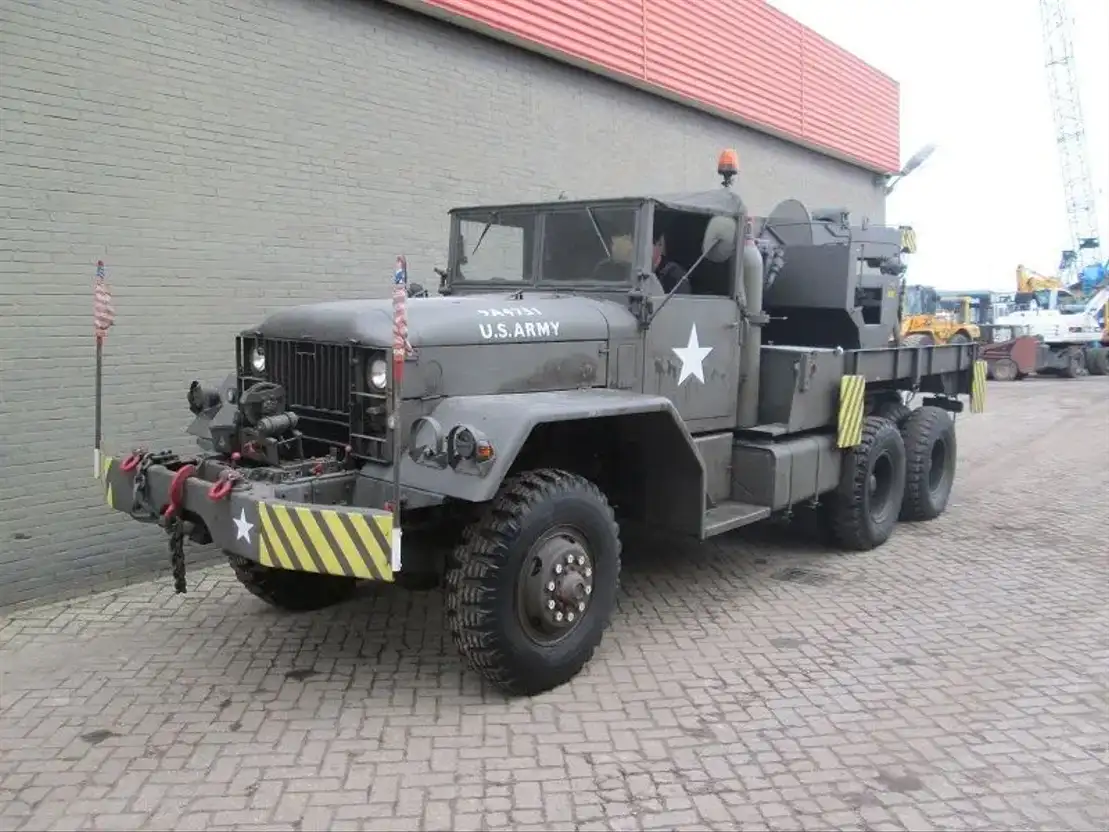 International wrecker