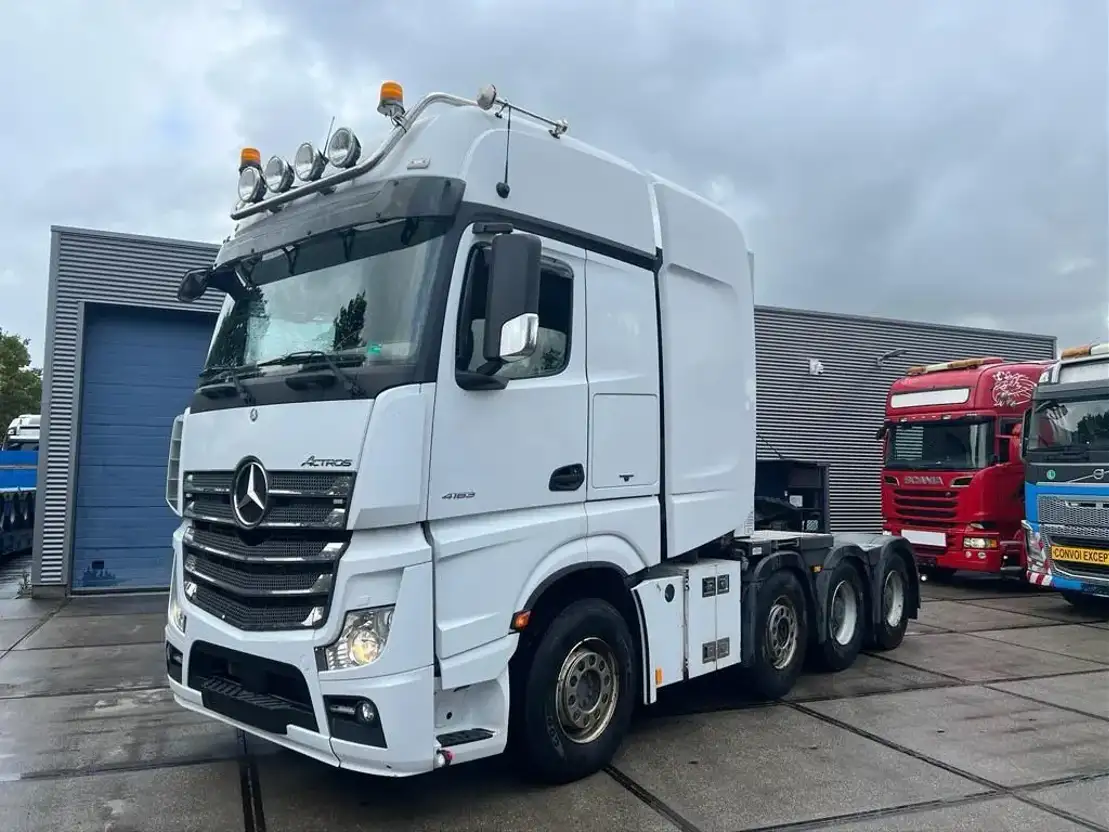 Mercedes-Benz Actros 4163 8x4/4 SLT