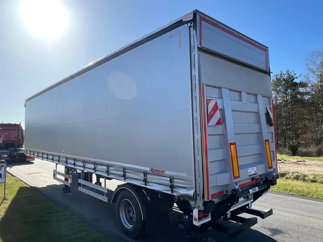 11,3 mtr 27 pallers - 1 akslet city lift