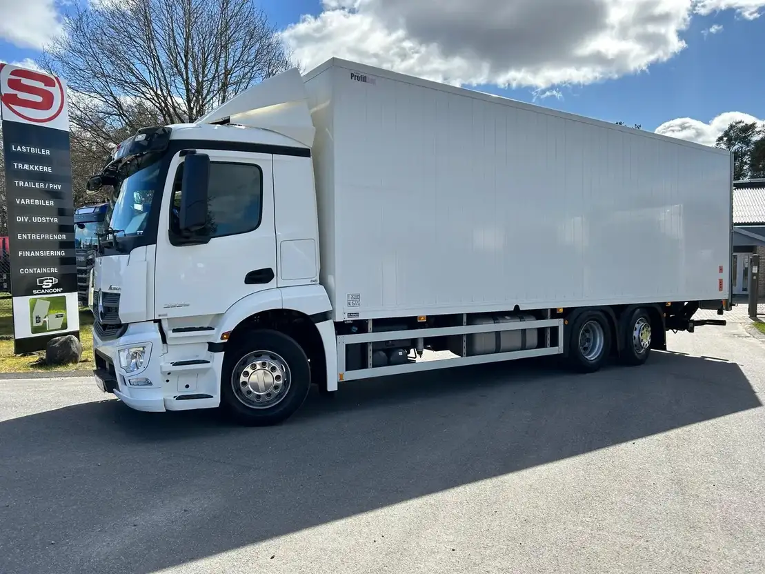Mercedes-Benz Actros 2535 - 21 Euro paller